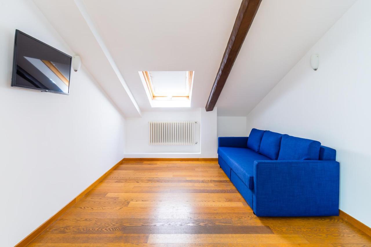 Attico Al Duomo By Napoliapartments Zewnętrze zdjęcie