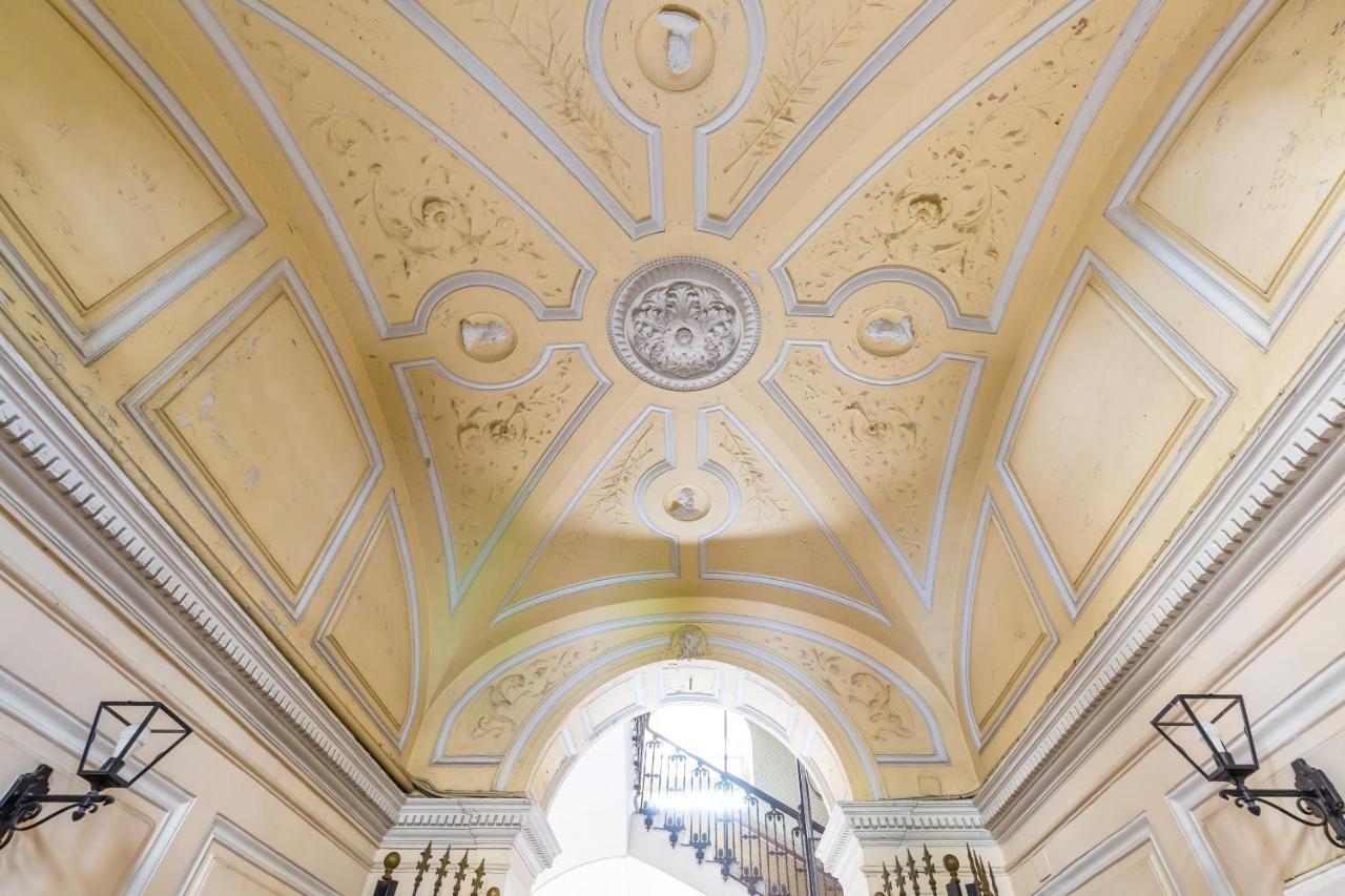 Attico Al Duomo By Napoliapartments Zewnętrze zdjęcie