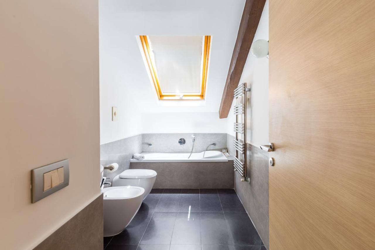 Attico Al Duomo By Napoliapartments Zewnętrze zdjęcie